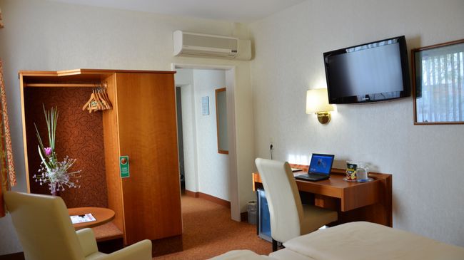 Am Bismarck Hotel Mannheim Room photo